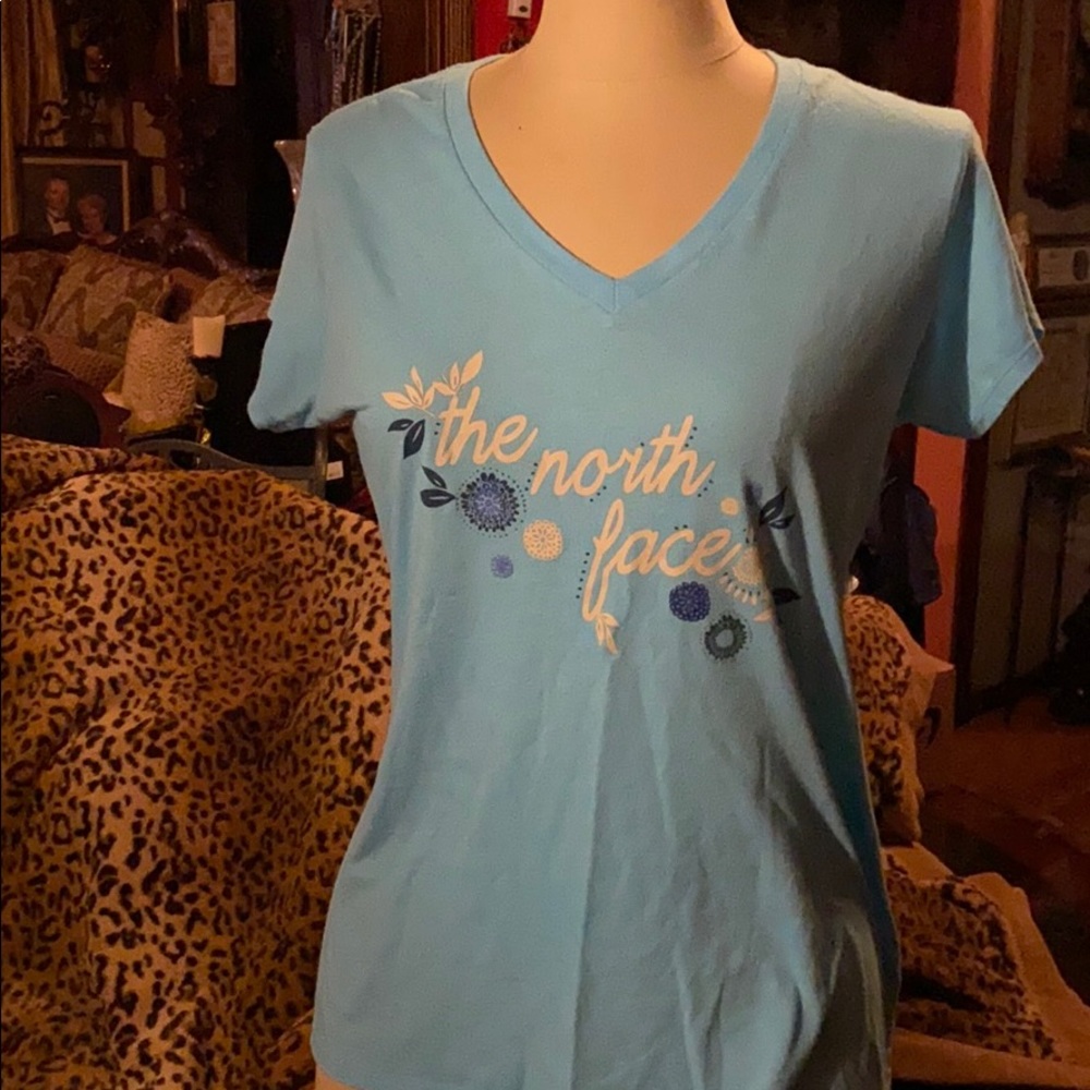 Women’s north face shirt